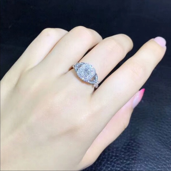 New 925 Silver Princess Cut Diamond Leaf Ring - Picture 2 of 5